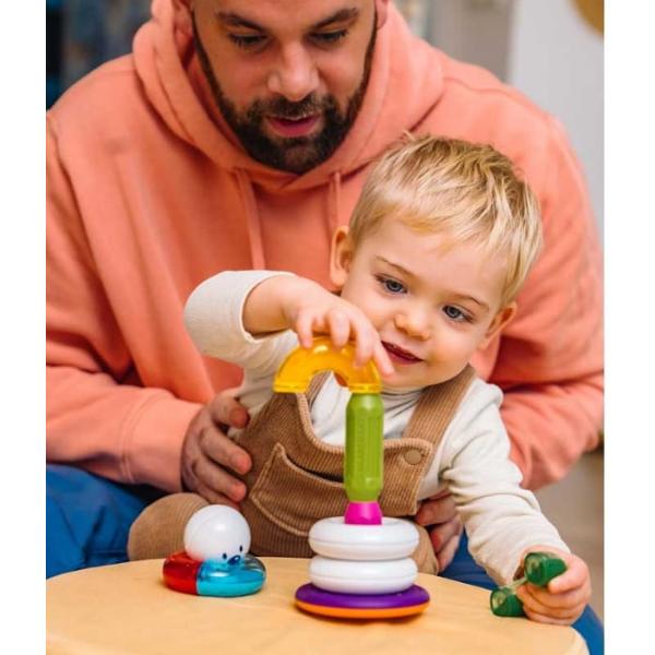 SmartMax My First Stacking Rings ofer&259; o experien&539;&259; captivant&259; &537;i educativ&259; &icirc;n lumea construc&539;iei &537;i creativit&259;&539;ii pentru cei mici Acest set inovator permite copiilor s&259; exploreze stivuirea &537;i echilibrul printr-o interpretare modern&259; a juc&259;riei clasice cu inele de stivuireInelurile magnetice care se &icirc;mpart &icirc;n jum&259;t&259;&539;i &537;i se conecteaz&259; &icirc;n moduri ingenioase 