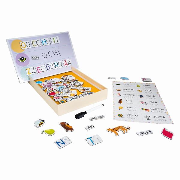 O jucarie educativa progresiv creat special pentru copiii de la 5 ani care transforma invatarea literelor intr-o activitate distractiva si interactiva Plansetele colorate ii incurajeaza pe cei mici sa invete sa citeasca si sa scrie prin exercitii simple si captivante Pas cu pas copilul invata sa asocieze obiectele cu literele corespunzatoare sa exerseze scrierea si sa formeze primele sale cuvinte Datorita markerului special si buretelui incluse exercitiile pot fi sterse si reluate de 