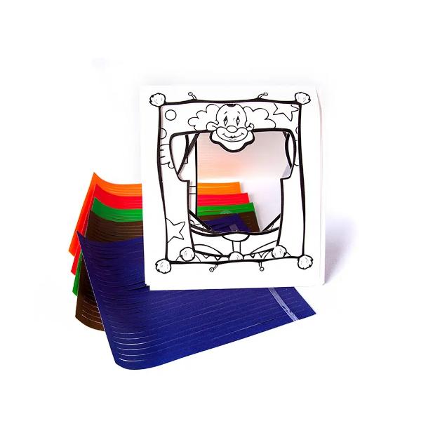 Jocul dezvolt&259; fantezia îndemânarea capacitatea de concentrare a copiilor Con&539;inut 6 cartoane de colorat decupate cu diverse modele balcon c&259;su&539;&259; ciuperc&259; clovn lalea corabie cu pânz&259; dungi de hârtie colorate ag&259;&539;&259;toare pentru împletit