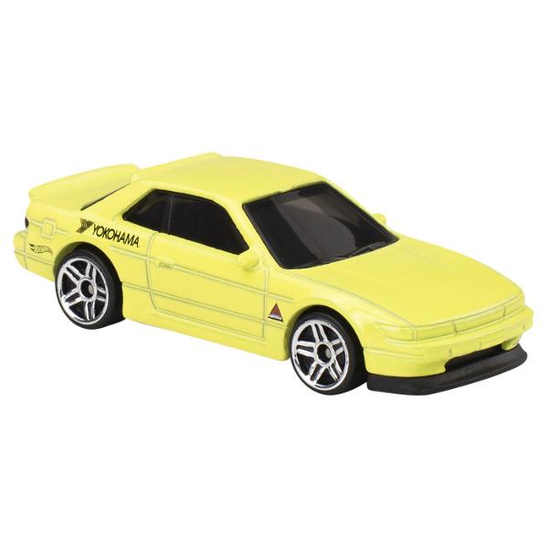 Masini de curse masini sport o multitudine de culori si diferite stiluri Masinutele sunt alegerile perfecte Pentru copii si colectionari Alegerea ideala pentru un cadou destinat copiilor ce indragesc masinile si drift-urile Setul contine 5 masinute Acest set contine masinutele Fast and Furious