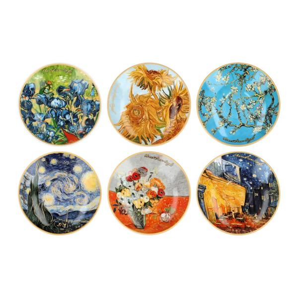 Transforma fiecare moment de cafea intr-o experienta artistica Acest set contine 6 cesti din portelan fin fiecare decorata cu reproduceri ale unor tablouri celebre ale lui Van GoghFiecare ceasca surprinde detalii vibrante si culori unice aducand frumusetea artei direct in rutina ta zilnicaCu o capacitate de 80 ml sunt perfecte pentru espresso sau alte bauturi concentrate fiind ideale atat pentru acasa cat si pentru servirea oaspetilorUn cadou elegant pentru 