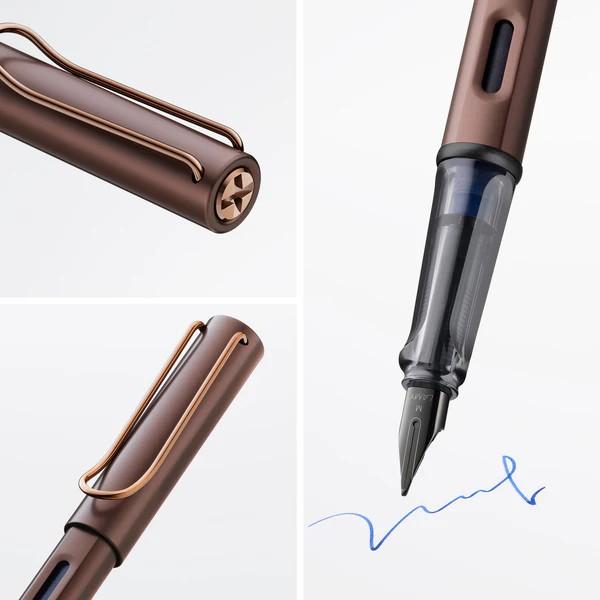 Stiloul Lamy Lx este un instrument elegant si modern de scriere cu acel ceva special Un companion functional si elegant Este fabricat din aluminiu anodizat in culori satinate si finisaje de metale pretioase care il transforma intr-un instrument sofisticat Sectiunea frontala este fumuriu - transparenta si prevazuta cu fante pentru o prindere confortabilaDetalii stilou Lamy Lx marron aluminiu 