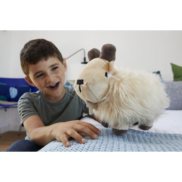 Adu lumea pixelata din Minecraft in realitate cu aceste jucarii de plus si detalii inspirate de personajele si creatiile iconice din joc Fiecare plus are design autentic culori vii si forme cubice pastrand fidelitatea fata de stilul grafic al jocului Colectia include atat personaje populare cum ar fi Steve si Alex cat si creaturi indragite sau temute precum Zombie Albastru Axolotl Bee Papagal Pisica Cal sau alte animale si mob-uri din Minecraft Realizate din materiale moi si 