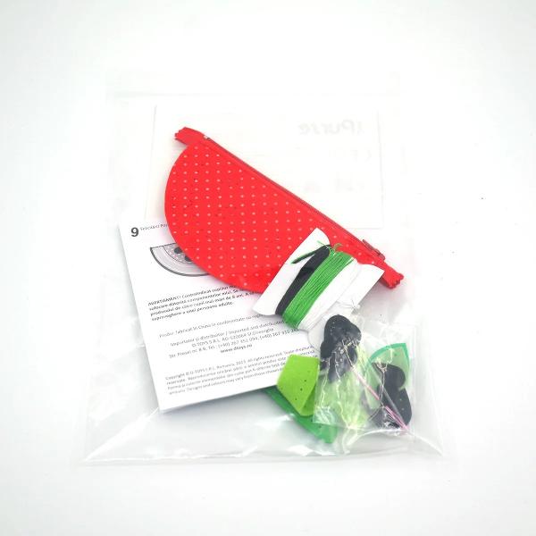 Un set creativ &537;i distractiv cu ajutorul c&259;ruia se poate 