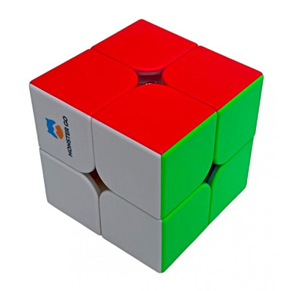 Seria de caracteristici surprinzatoare continua GAN face din cuberi speedcuberi Alegand produsele GAN &8203; alegi cel mai de succes brand de cuburi din lume Cubul Monster Go 2x2x2 este format din 8 colturi si este considerat mai usor decat puzzle-ul traditional 3x3 Are 36 milioane de permutari si va veti distra mult rasucindu-lCubul are 56 mm si 60 grameSpeedcubing-ul este activitatea care se ocupa cu rezolvarea cuburilor si a puzzle-urilor mecanice intr-un timp cat mai scurt