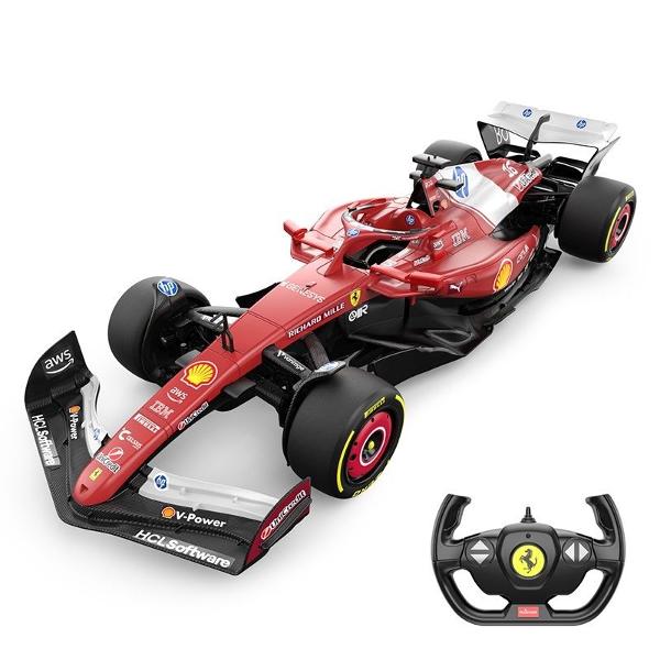 Copilul dumneavoastra se poate juca in voie cu masina cu telecomanda Ferrari SF25 scara 1 la 12  oferita de brandul international Rastar Nicio cursa nu este imposibil de castigat cu acesta masinuta replica oficiala cu licenta a modelului original construita cu mare atentie la detalii Masinuta are proportiile ideale pentru momente pline de distractie si amuzament avand dimensiunile in centimetri dupa cum urmeaza  471710 Masinuta functioneaza pe frecventa de 24GAlimentarea se face 