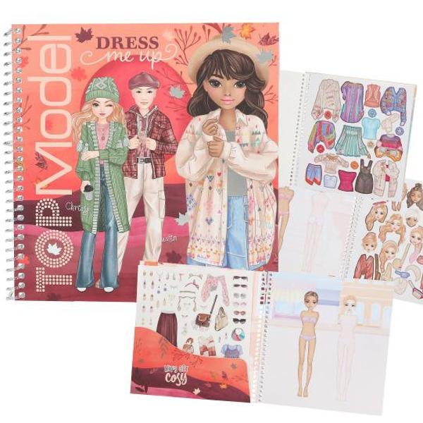 Elegant si confortabil in Cartea TOPModel Dress Me Up poti crea tinute de vis pentru sezonul rece cu autocolantele de Imbracaminte si accesorii din 11 foi de autocolante pe 24 de pagini cu spirala
