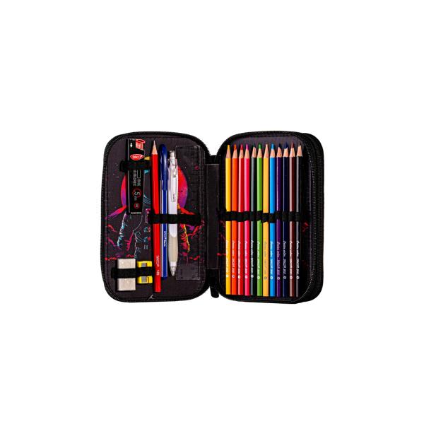 Penar &537;colar echipat dublu &ndash; model astronaut compartimentatPenarul &537;colar dublu Astronaut este alegerea ideal&259; pentru copiii pasiona&539;i de univers spa&539;iu &537;i aventur&259; Cu un design spectaculos ce ilustreaz&259; un astronaut pe un fundal cosmic &icirc;n nuan&539;e vibrante de portocaliu ro&537;u &537;i 