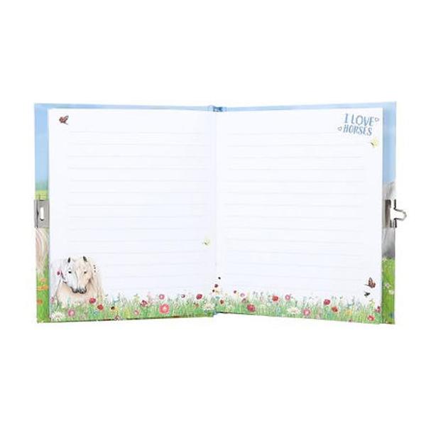 Pentru secrete si ganduri jurnalul domnisoarei Melody cu un castel dragut In forma de inima si motive mari de cai pe o pajiste cu flori colorate In fata si In spate are 192 de pagini interioare fine si ilustrate cu dragoste