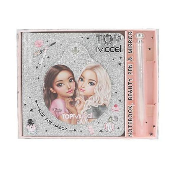 Acest mic set de scris de la TOPModel are multe de oferit un carnet cu o coperta frumoasa cu sclipici de culoare argintie cu motive dragute o oglinda ascunsa pagini fine cartuite cu ilustratii dulci si un stilou de culoare argintie cu capac roz