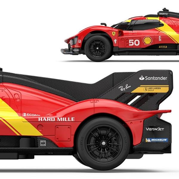 Copilul dumneavoastra se poate juca in voie cu masina cu telecomanda Ferarri 499P scara 1 la 24 oferita de brandul international Rastar Nicio cursa nu este imposibil de castigat cu acesta masinuta replica oficiala cu licenta a modelului original construita cu mare atentie la detalii Masinuta are proportiile ideale pentru momente pline de distractie si amuzament avand dimensiunile in centimetri dupa cum urmeaza  199553Masinuta functioneaza pe frecventa de 24GAlimentarea se face 