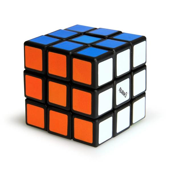 Descopera o noua experienta de joaca si rezolvare a puzzle-urilor cu Rubiks Squish Cube o reinterpretare inovatoare a celebrului Cub Rubik Acest puzzle tridimensional combina provocarea clasica de logica si indemanare cu o textura moale si flexibila oferind o senzatie placuta la atingere Cubul pastreaza mecanismul traditional de rotire iar obiectivul este sa potrivesti culorile astfel incat fiecare fata sa aiba o singura culoare Datorita materialului flexibil cubul poate fi strans 