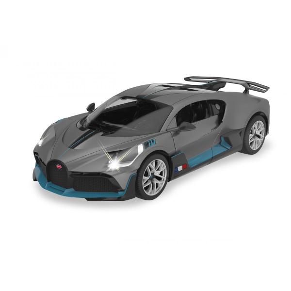 Copilul dumneavoastra se poate juca in voie cu masina cu telecomanda Bugatti Divo scara 1 la 14 oferita de brandul international Rastar Nicio cursa nu este imposibil de castigat cu acesta masinuta replica oficiala cu licenta a modelului original construita cu mare atentie la detalii Masinuta are proportiile ideale pentru momente pline de distractie si amuzament avand dimensiunile in centimetri dupa cum urmeaza  323148139Masinuta functioneaza pe frecventa de 24GAlimentarea se face 