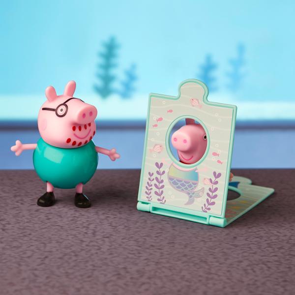 Prescolarii si micutii fani Peppa Pig cu varsta de 3 ani si peste pot avea aventuri distractive cu Setul de joaca Peppa de la Muzeul Maritim Setul include figurine mobile si 4 accesorii tematice cum ar fi un fundal de mare Daca punem o figurina pe el si mergem inainte pestele va inota cu ea Exista si un tobogan de gheata cu o galeata care se umple brusc cu peste cand apesi manerul precum si un suport foto cu numere si o casa de marcat care se deschide la apasarea unui buton