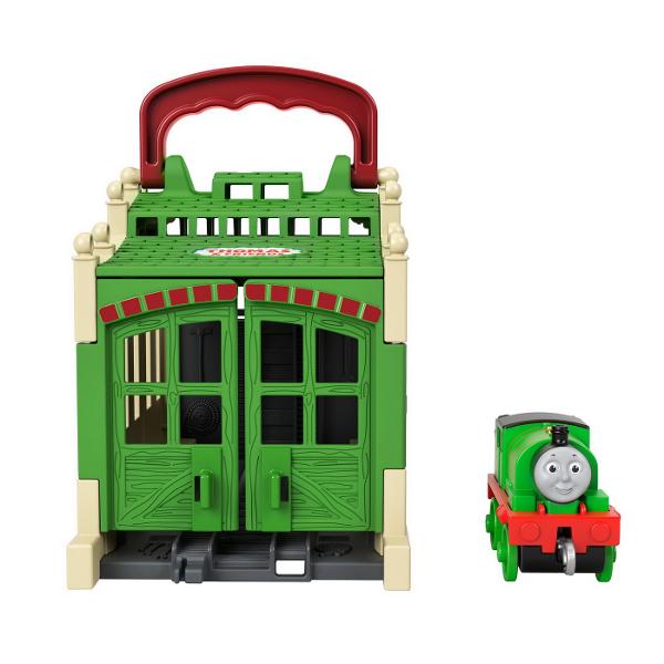 Micii mecanici de locomotiva pot construi propriul depou Tidmouth acasa cu depourile Thomas & Friends™ Connect & Go de la Fisher-Price® Fiecare depou se conecteaza cu usurinta la orice set de sine Thomas & Friends™ este furnizat cu o locomotiva din metal care reprezinta un membru diferit al „Echipei aburilor” si poate fi luat oriunde Seturile de sine se vand separat Colectionati toate depourile Connect & Go si conectati-le pentru a recrea 