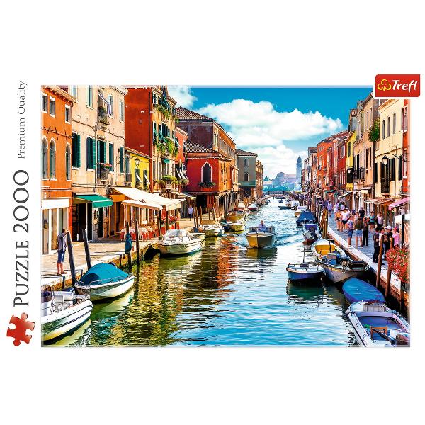 Un puzzle de calitate trebuie sa fie relaxant si distractiv Aranjarea unui puzzle constitue atat pentru copii cat si pentru adulti este o modalitate deosebita de dezvoltare a indemanarii spiritului de observatie si a concentrarii Trefl este o companie poloneza cu sediul central in regiunea Pomorze Incepand din 1985 compania a inceput sa produca puzzle-uri dezvolatand ulterior si segmentul de carti de joc si jocuri de societate In prezent Trefl este lider in Polonia si plina expansiune in 