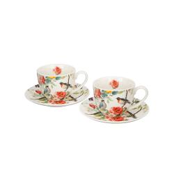 Setul de 2 ce&537;ti &537;i farfurioare APRIL din colec&539;ia Flower Classic este realizat din por&539;elan New Bone China caracterizat printr-o culoare alb-crem natural&259; cu o str&259;lucire delicat&259; &537;i o rezisten&539;&259; &537;i durabilitate excep&539;ionale men&539;in&acirc;nd &icirc;n acela&537;i timp lejeritatea &537;i fine&539;eaO linie decorat&259; cu un motiv delicat de tufe de 