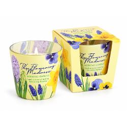 Adu prospe&539;imea &537;i frumuse&539;ea prim&259;verii &icirc;n casa ta cu lum&acirc;narea parfumat&259; The Flowering Madness de la Bartek Candles Inspirat&259; de farmecul gr&259;dinilor &icirc;nflorite aceast&259; lum&acirc;nare &icirc;mbin&259; parfumul delicat al florilor de prim&259;var&259; cu un design vesel &537;i plin de culoareAroma sa floral&259; proasp&259;t&259; 
