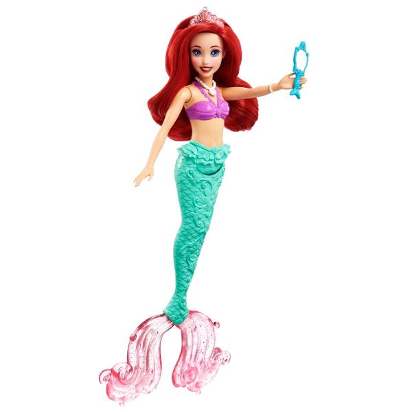 Daca copilul tau iubeste povestea si filmele cu Mica Sirena bucura-l cu acest set minunat Disney Princess Cu el copilul tau isi va dezvolta imaginatia si creativitatea si se va juca ore intregi cu personajele sale preferate Setul include frumoasa papusa Ariel cu par lung rosu si coada frumoasa si multicolora &Icircn plus copiii vor primi si o mini-figurina cu SebastienToate elementele din set sunt realizate din plastic de inalta calitateSetul este potrivit pentru copii cu varsta 