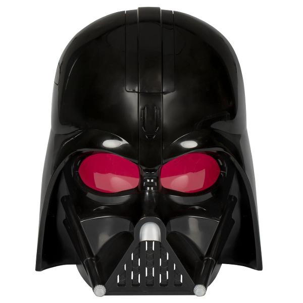 Intra in pielea unui raufacator clasic si imagineaza-ti aventurile din partea intunecata cu Star Wars Darth Vader Masca Electronica Aceasta masca electronica Razboiul stelelor are efecte sonore galactice si frazele celebre ale personajului Darth Vader pur si simplu apasa butonul de pe partea laterala a mastii pentru a activa Aceasta jucarie Razboiul stelelor are design si detalii inspirate de casca lui Darth Vader si se potriveste majoritatii capetelor copiilor cu o curea reglabila Mastile 