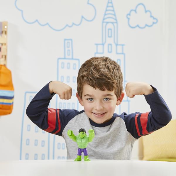 Spidey si prietenii lui uimitori sunt pregatiti de aventuri cu panza de paianjen cu aceste figurine inspirate de noul desen animat Figurinele de 10 cm au 6 puncte de articulatie si design specific Copiii pot colectiona intreaga echipa pentru a retrai aventuri pline de distractie la fel ca in serial Fiecare figurina dispune de un accesoriu specific personajului Sortimentul include personajele Spider-Man Miles Morales Spinn Ghost-Spider Ghost si Green Goblin Fiecare figurina se vinde 