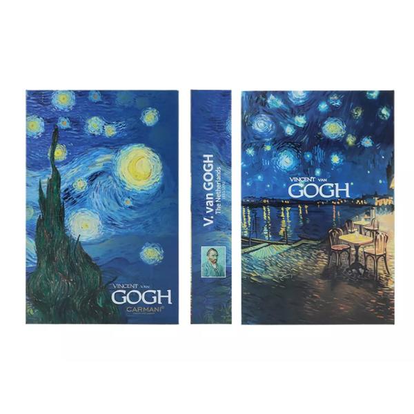 Cutia pentru bijuterii „Van Gogh – Noapte instelata” de 27x17x45 cm este un accesoriu elegant &537;i artistic inspirat de celebra lucrare a lui Vincent van Gogh Decorat&259; cu o ilustra&539;ie vibrante aceast&259; cutie adaug&259; o not&259; de culoare &537;i 
