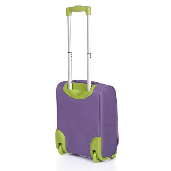 Troler acceptat de catre companiile aeriene LOW COSTCadru rezistentSistem trolley din aluminiuRoti rezistente si silentioase pentru o manevrare usoaraManer telescopic ajustabilDoua buzunare frontaleBuzunar interior cu fermoar Maner superiorDImensiuni cu roti 40x31x19 cm