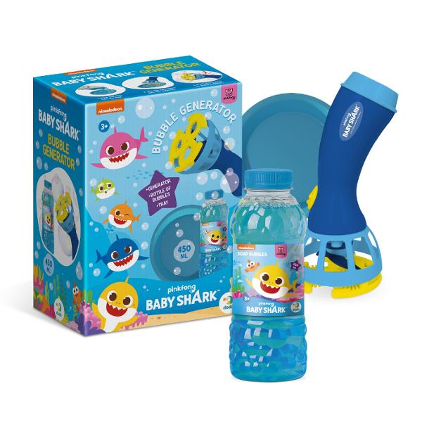 Set de baloane de sapun cu generator 450ml Baby Shark Copiii pur si simplu adora sa se joace cu aceste bule care le aduc o distractie si o bucurie incredibile Lasati-i pe cei mici sa se cufunde in lumea minunata a jocului cu baloanele de sapun Baby Shark si vedeti-i cum se distreaza si zambesc Turnati o cantitate de solutie pentru baloane in tava Inmuiati bagheta de plastic in solutie Ridicati generatorul si apasati butonul pentru a face baloane Pachetul contine o sticla de 450 ml cu 