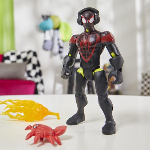 Chiar si cel mai puternic supererou are nevoie uneori de o mana&hellip picior pumn sau accesoriu de ajutor Figurinele de colectie Marvel MixMashers sunt formate din piese care se pot dezasambla si apoi combina pentru a crea figurine unice personalizate Cu 16 puncte de conectare jucariile MixMashers de 12 cm dispun de conectori universali pentru compatibilitate si durabilitate in intreaga gama Vrei sa combini si mai multe puteri Colecteaza accesoriile incluse si piesele de putere 