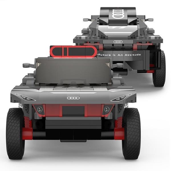 Setul de caramizi de constructie RASTAR Audi RS Q E-Tron este o jucarie versatila si captivanta care se adreseaza unei game largi de entuziasti oferind o experienta de constructie detaliata si captivanta si un model perfect proportionat pentru expunere Cadou ideal pentru toate varstele Recomandat pentru varstele de 6 ani si peste acest set de constructie este perfect atat pentru fanii Audi cat si pentru colectionarii adulti oferind o experienta distractiva si educativa ce imbunatateste 