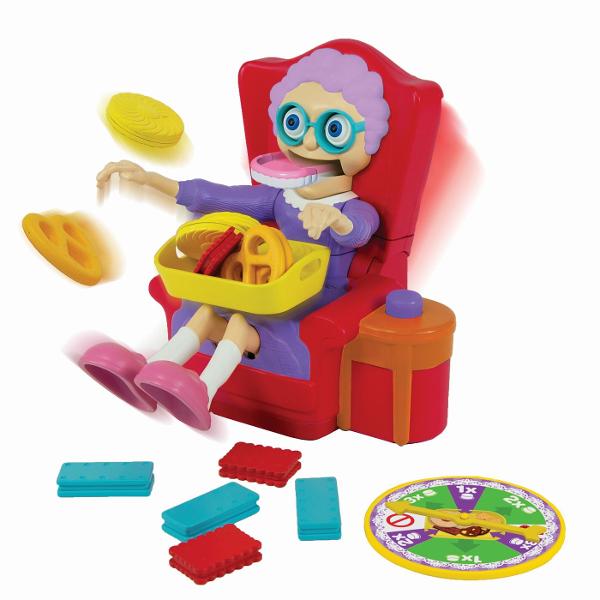 Joc de societate bunicuta lacoma Luati biscuitii dar nu treziti bunicuta Bunicutei ii plac la nebunie biscuitii si vrea sa ii pastreze numai pentru ea Atunci cand bunicuta atipeste este timpul sa ii luati biscuitii Asteptati-va randul si incercati sa ii luati biscuitii dar sa nu cumva sa o treziti Produsul necesita asamblare Jocul contine 1 Bunicuta in fotoliu 2 componente 1 cadran 12 biscuiti