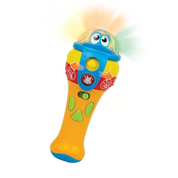 Microfonul cu sunete de animale ritmuri variate si lumini este o jucarie captivanta si educativa pentru copiii cu varsta de 12 luni si peste Proiectat pentru a stimula creativitatea si dezvoltarea auditiva a celor mici acest microfon ofera o gama larga de functionalitati interactive care ii vor fascina pe cei mici Una dintre caracteristicile distincte ale acestui microfon este varietatea sa de sunete Microfonul este echipat si cu diferite ritmuri muzicale oferindu-le copiilor posibilitatea 