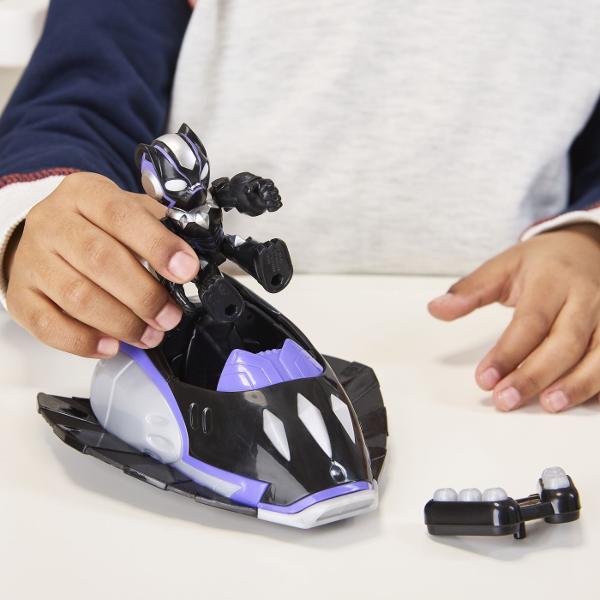 Alatura-te echipei Iron Man in cele mai noi aventuri cu aceste pachete de figurine si vehicule Iron Man si Minunatii sai Prieteni Imagineaza-ti ca te napustesti asupra situatiei pentru a salva ziua cu figurine vehicule si accesorii 2 in 1 figurina-vehicul Fiecare jucarie vehicul de 76 cm vine cu o figurina pozitionabila care se potriveste in interior Incurajeaza joaca imaginativa si de aventura pentru copiii cu varsta de 3 ani si peste cu aceste jucarii Marvel pentru baieti si fete Cauta 