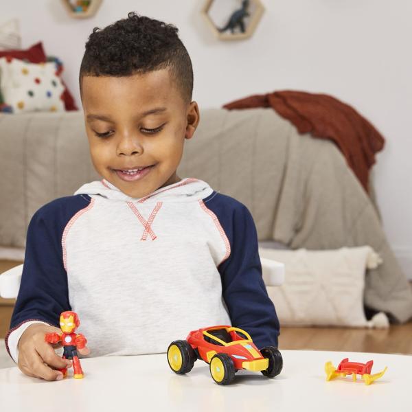 Alatura-te echipei Iron Man in cele mai noi aventuri cu aceste pachete de figurine si vehicule Iron Man si Minunatii sai Prieteni Imagineaza-ti ca te napustesti asupra situatiei pentru a salva ziua cu figurine vehicule si accesorii 2 in 1 figurina-vehicul Fiecare jucarie vehicul de 76 cm vine cu o figurina pozitionabila care se potriveste in interior Incurajeaza joaca imaginativa si de aventura pentru copiii cu varsta de 3 ani si peste cu aceste jucarii Marvel pentru baieti si fete Cauta 
