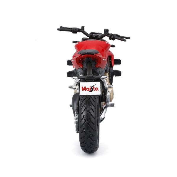 Traieste experienta supersport la scara redusa cu aceasta motocicleta in miniatura Ducati parte din gama exclusivista Maisto Special Edition Reprodusa la scara 118 aceasta replica surprinde perfect spiritul unei legende pe doua roti recunoscuta pentru viteza agilitate si designul agresiv Construita din metal turnat die-cast cu elemente din plastic de calitate motocicleta impresioneaza prin atentia la detalii carenaj aerodinamic motor fin conturat suspensii realiste si evacuare 