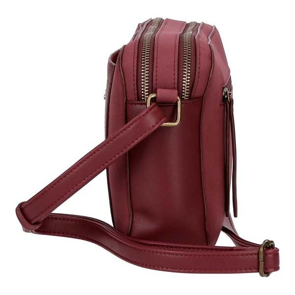 Geanta de umar PEPE JEANS LONDON Lorain 7735364 rosuDetalii produsGeanta umar cu clapa 24 cm Pepe Jeans Duane rosu - bareta ajustabila lungimea baretei aproximativ 70 cm 2 compartimente material piele ecologica dimensiune 24x15x10 cm culoare rosuGeanta umar cu licenta Pepe Jeans London colectia Pepe Jeans Duane recomandata pentru adolescenti si femei&nbsp;Brandul Pepe JeansPepe 