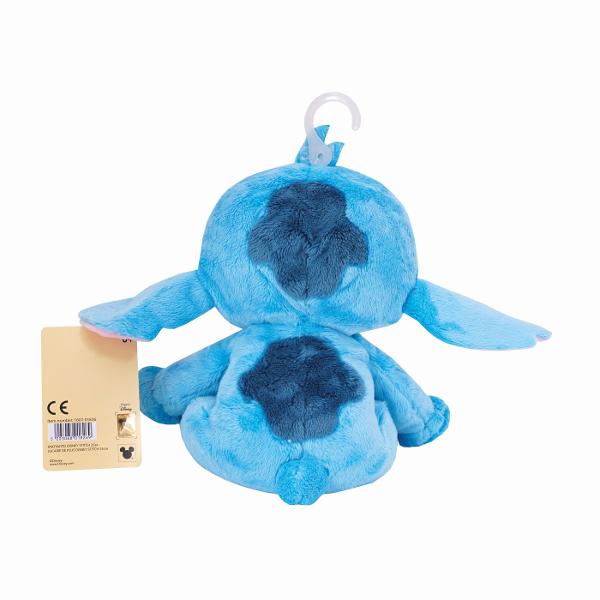 Plus Disney Stitch 20 cm este o jucarie moale si simpatica inspirata din celebrul personaj din universul Lilo si Stitch Realizat din materiale textile fine si placute la atingere acest plus reda fidel trasaturile lui Stitch cu ochi mari expresivi urechi late si detalii brodate atent finisate Dimensiunea de 20 cm il face potrivit pentru imbratisari joaca zilnica sau pentru a fi asezat ca element decorativ in camera copilului Este usor de transport ideal pentru calatorii sau pentru 