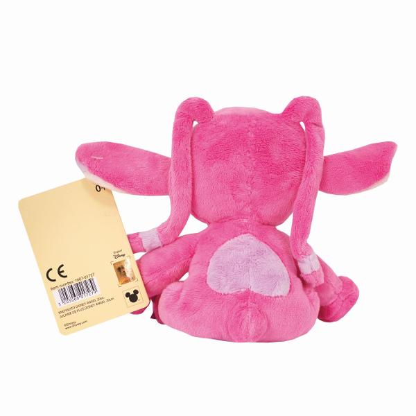 Plus Disney Angel 20 cm este o jucarie moale si adorabila inspirata de indragitul personajului din universul Lilo si Stitch Realizat din materiale fine si placute la atingere acest plus are o textura catifelata si detalii atent brodate cu ochi mari expresivi si urechi ample specifice personajului Nuantele de roz si mov ii ofera un aspect delicat si atragator iar designul sau prietenos il transforma intr-un companion perfect pentru joaca si imbratisari Cu o inaltime de 20 cm este ideal 