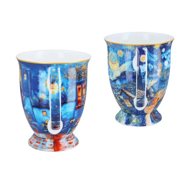 Set elegant format din 2 c&259;ni din por&539;elan fin cu o capacitate de 280 ml fiecare decorate cu ilustra&539;ii&nbsp;cu pisici &icirc;n stilul inconfundabil al picturilor lui Vincent van Gogh Culorile vibrante &537;i detaliile expresive aduc un plus de energie &537;i veselie fiec&259;rei pauze de cafea sau ceaiAcest set combin&259; func&539;ionalitatea cu arta transform&acirc;nd momentele obi&537;nuite 