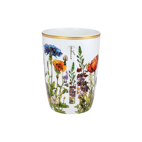 Can&259; elegant&259; din por&539;elan fin cu o capacitate generoas&259; de 600 ml decorat&259; cu un delicat motiv &bdquo;Paji&537;te cu flori&rdquo; semnat de artista Laura Lozano Designul floral plin de culoare &537;i naturale&539;e aduce &icirc;n prim-plan frumuse&539;ea unei paji&537;ti &icirc;nflorite cre&acirc;nd o atmosfer&259; relaxant&259; &537;i plin&259; de prospe&539;imeCana este 