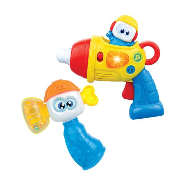 Winfun SET DE SCULE PENTRU MICUL CONSTRUCTOR este o jucarie interactiva conceputa pentru copiii de la 6 luni ideala pentru dezvoltarea abilitatilor motorii si a coordonarii Setul include unelte de jucarie colorate precum o bormasina interactiva si un ciocan special create pentru mainile mici ale copiilor usor de prins si de utilizare Bormasina este prevazuta cu butoane care activeaza sunete melodii vesele si efecte luminoase stimuland auzul si atentia copilului Functiile interactive 