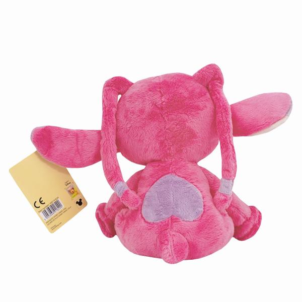 Plus Disney Stitch roz 25 cm este o jucarie adorabila si extrem de pufoasa inspirata din indragitul personajului din universul Lilo si Stitch Realizat din materiale moi si placute la atingere acest plus are un design expresiv cu ochi mari brodati si detalii atent finisate care redau farmecul personajului intr-o varianta simpatica de culoare roz Dimensiunea de 25 cm il face ideal atat pentru imbratisari cat si pentru decorarea camerei copilului sau pentru a fi luat in calatorii Este 