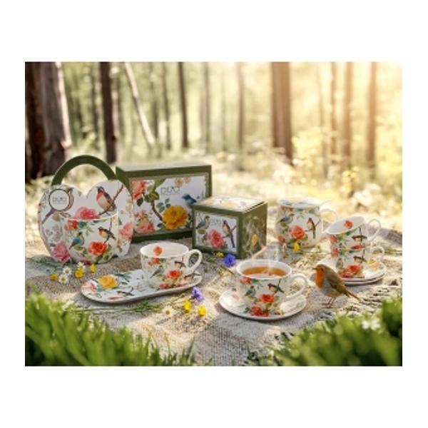 Setul pentru mic dejun &ndash; can&259; jumbo &537;i farfurioar&259; lung&259; APRIL din colec&539;ia Flower Classic este realizat din por&539;elan New Bone China caracterizat printr-o culoare alb-crem natural&259; cu o str&259;lucire delicat&259; &537;i o rezisten&539;&259; &537;i durabilitate excep&539;ionale men&539;in&acirc;nd &icirc;n acela&537;i timp lejeritatea &537;i fine&539;eaO linie 