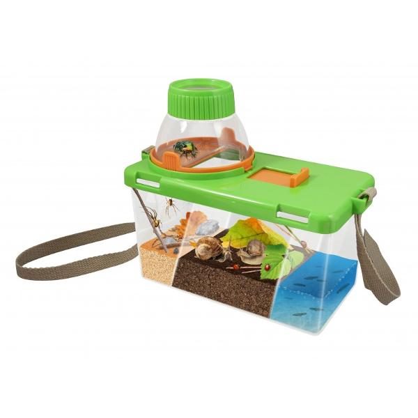 Un terariu pentru recrearea habitatelor animalelor mici insecte melci p&259;ianjeni mormoloci g&acirc;ndaciColecteaz&259; plante &537;i pietricele cu penseta pentru a-&539;i decora habitatulObserv&259; animalele cu lupa deta&537;abil&259; x6 &537;i lupa gradat&259; x3Include 1 terariu 1 capcana cu lupa curea penseta lupa gradata &537;i instruc&539;iuni ilustrateVarsta recomandata 6 aniDimensiunile cutiei 2130 x 0980 