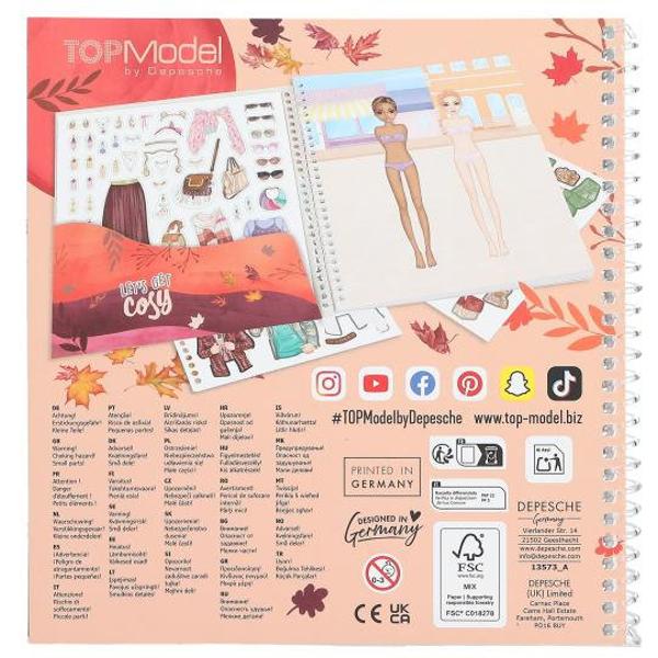 Elegant si confortabil in Cartea TOPModel Dress Me Up poti crea tinute de vis pentru sezonul rece cu autocolantele de Imbracaminte si accesorii din 11 foi de autocolante pe 24 de pagini cu spirala