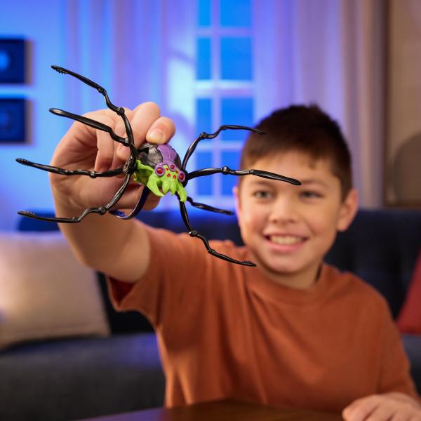 Sa inceapa distractia si micile farse alaturi de familia si prietenii tai cu Paianjenul HEX BOTS Aceasta jucarie robotica super haioasa va aduce cu siguranta hohote de ras si mici sperieturi prietenesti oricui se teme de gaze si insecte  Priveste cum Paianjenul tau alearga de zor pe podea multumita miscarilor sale autonome complet unice Poate traversa orice tip de teren asa ca il poti trimite in misiune chiar si afara in aer liber Paianjenul prinde viata instantaneu cu designul sau 