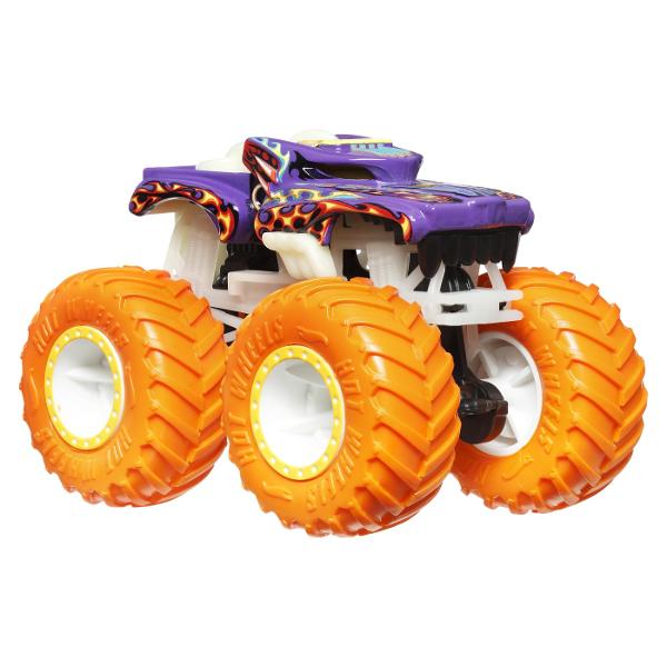 Actiunea devine si mai palpitanta atunci cand luminile se sting iar masinile Hot Wheels Monster Truck se aprind Vehiculele Monster Truck sunt puternice au roti uriase si au un aspect agresiv Cel mai mare circuit din lume pentru vehiculele Monster Truck este pregatit sa gazduiasca o cursa grandioasa cu noile masinute Acest pachet contine modelul HotWeiler