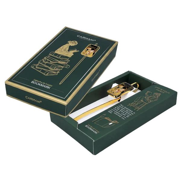 Adaug&259; o not&259; de elegan&539;&259; &537;i rafinament momentelor tale de lectur&259; cu acest semn de carte metalic inspirat de celebra pictur&259; &bdquo;S&259;rutul&rdquo; The Kiss a artistului Gustav KlimtRealizat din metal cu finisaj auriu semnul de carte se remarc&259; prin designul s&259;u deosebit care &icirc;mbin&259; frumuse&539;ea artei clasice cu func&539;ionalitatea 