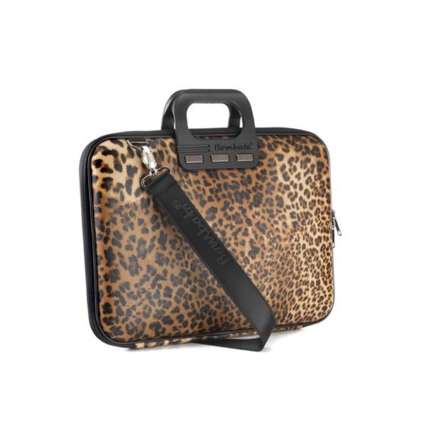 Geanta lux business laptop 156 Bombata LeopardO geanta fashion pentru business si laptop cu un design subtil si functional insa robusta eleganta este fabricata din piele ecologica cu manere rezistente din silicon Geanta lux business laptop 156 Bombata Leopard nu este deloc plictisitoare ea este realizata din materiale rezistente avand un model animal print- leopard Marginile elegante care mascheaza perfect fermoarul dau acea nota 