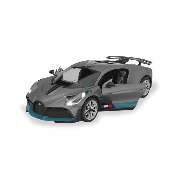 Copilul dumneavoastra se poate juca in voie cu masina cu telecomanda Bugatti Divo scara 1 la 14 oferita de brandul international Rastar Nicio cursa nu este imposibil de castigat cu acesta masinuta replica oficiala cu licenta a modelului original construita cu mare atentie la detalii Masinuta are proportiile ideale pentru momente pline de distractie si amuzament avand dimensiunile in centimetri dupa cum urmeaza  323148139Masinuta functioneaza pe frecventa de 24GAlimentarea se face 